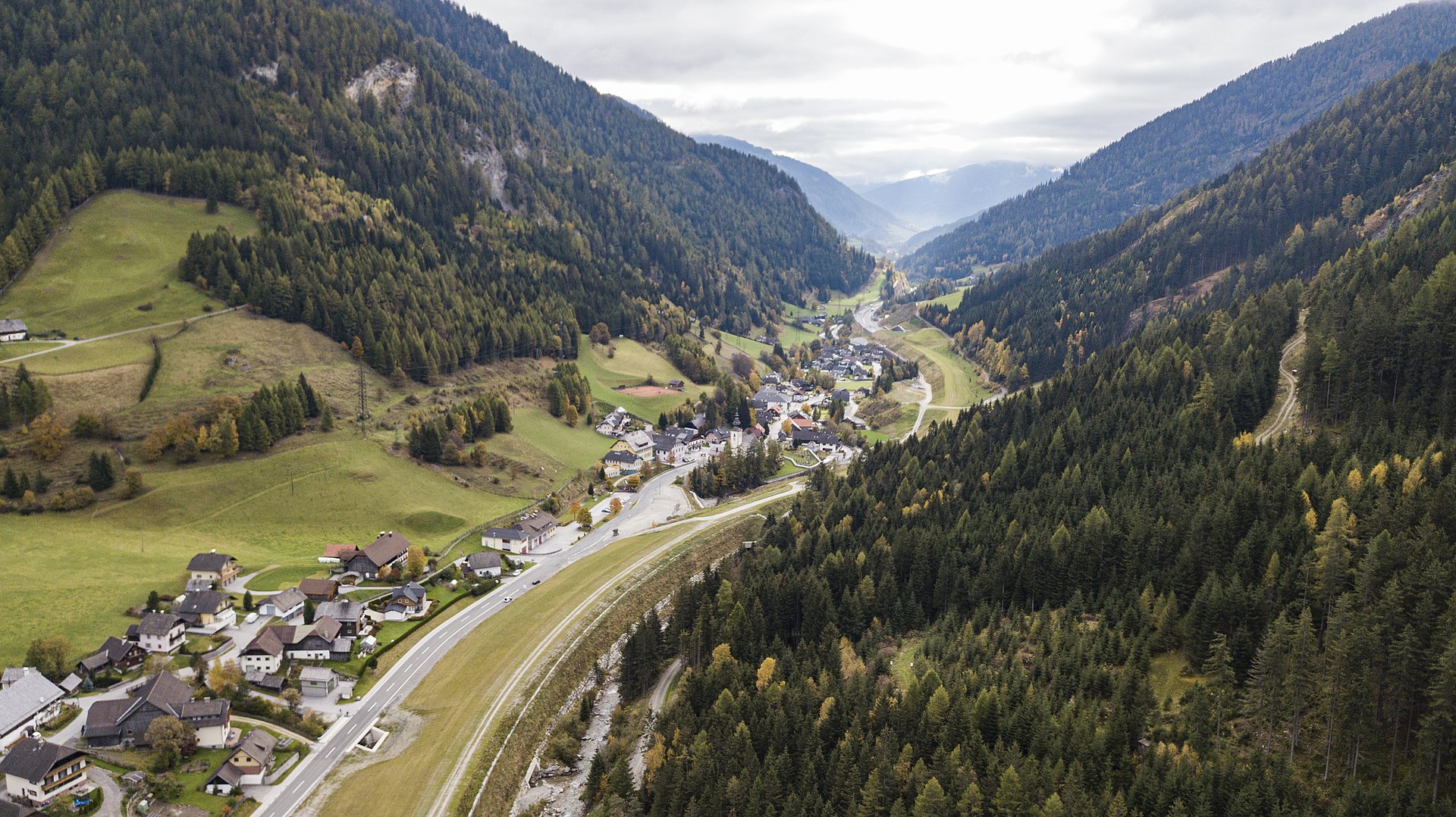 Zederhaus — Alpine village in Austria