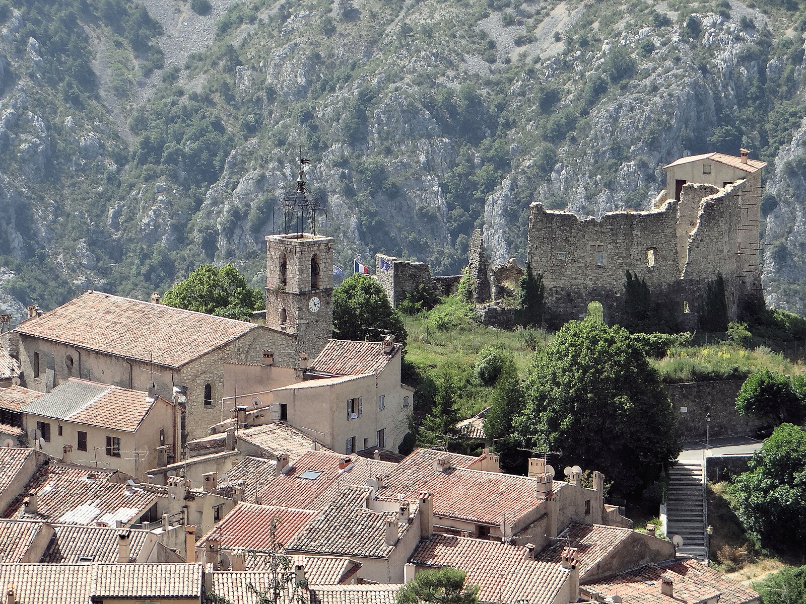 Gréolières les Neiges — Alpine village in France