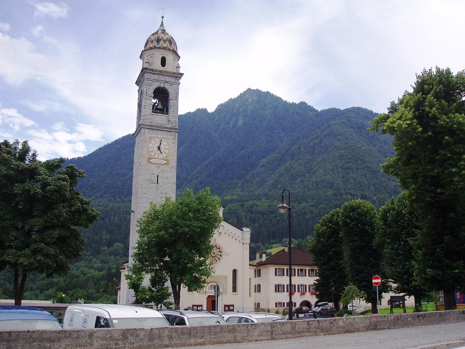 Bolbeno — Alpine village in Italy