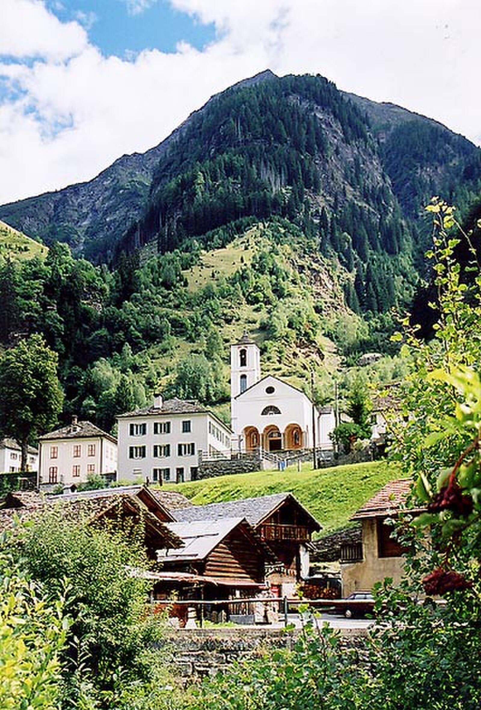 Rossa — Alpine village in Switzerland
