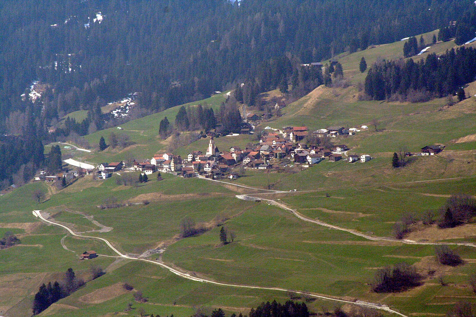 Sarn (Heinzenberg) — Alpine village in Switzerland