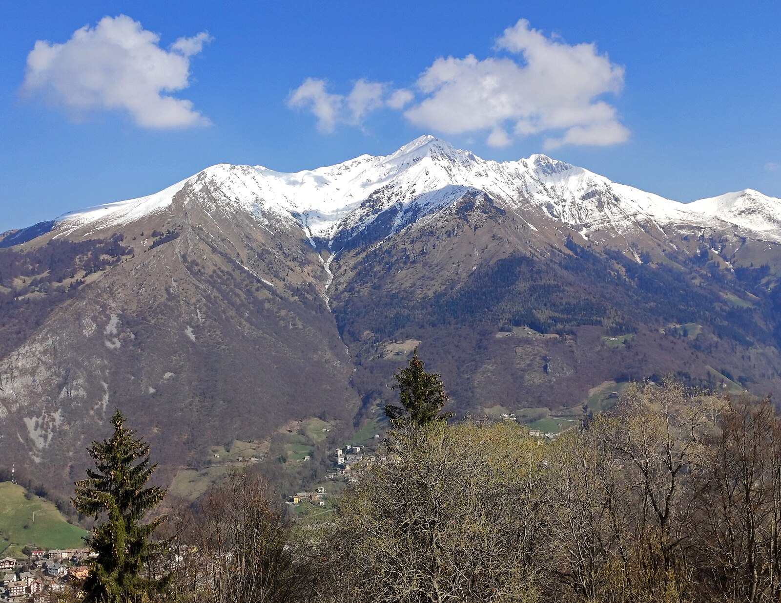 Conca dell'Alben — Alpine village in Italy