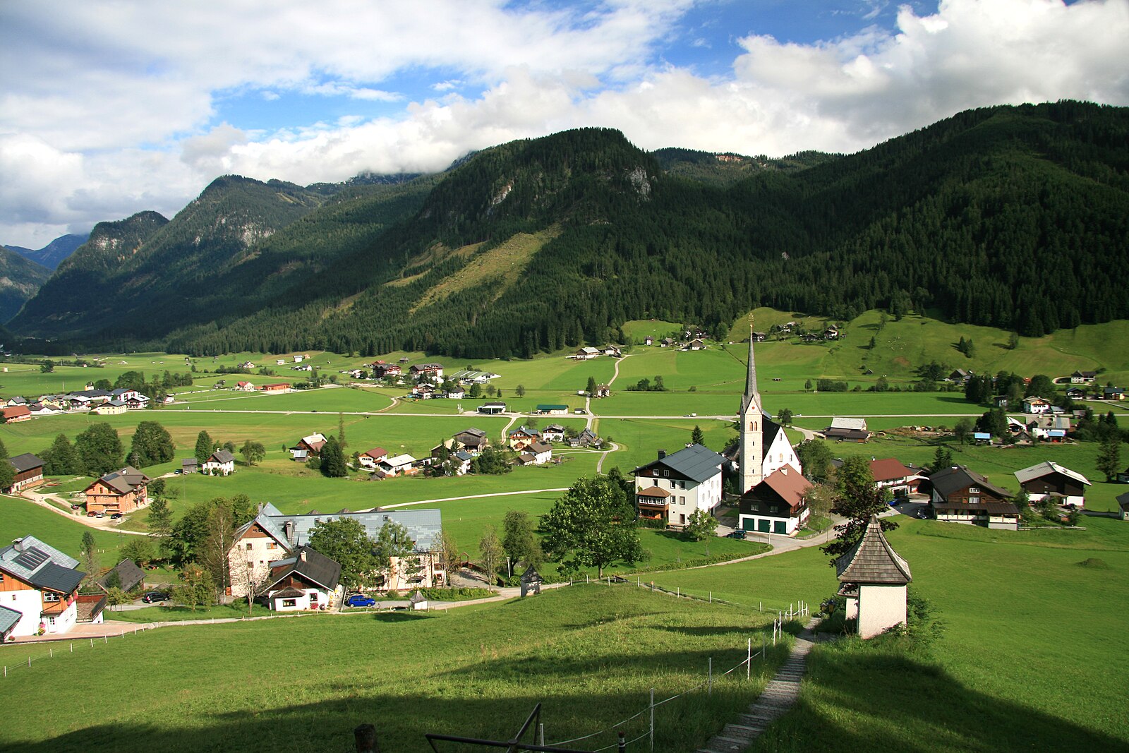 Gosau — Alpine village in Austria