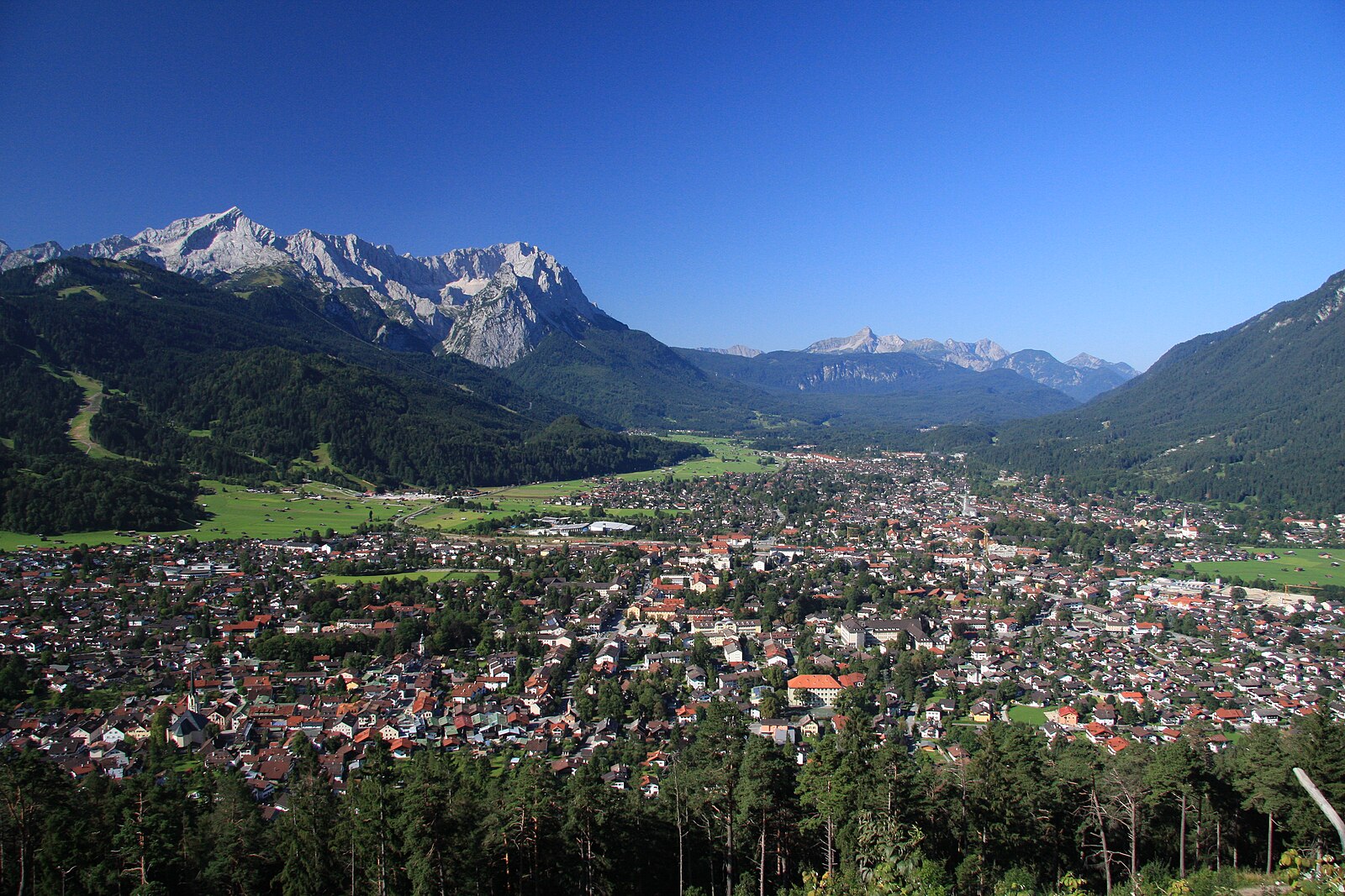 Garmisch-Partenkirchen — Alpine village in Germany