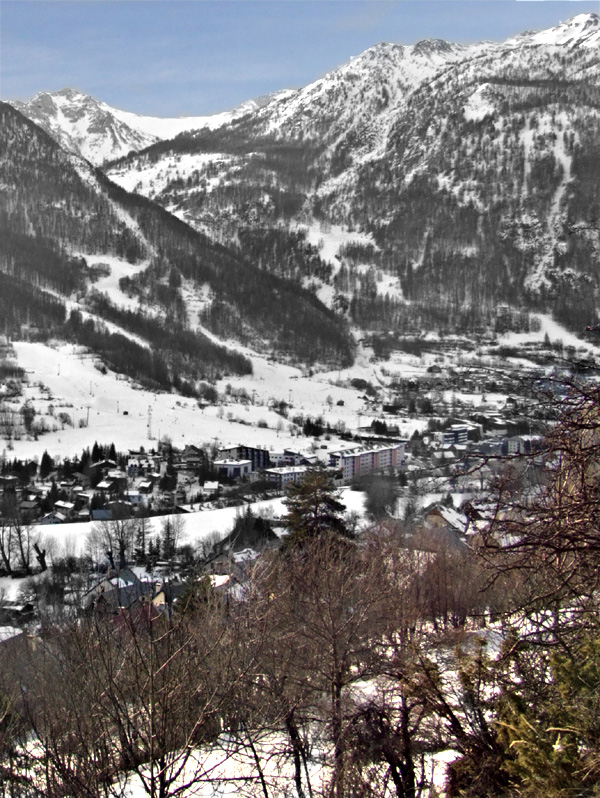 Villeneuve-la-Salle — Alpine village in France