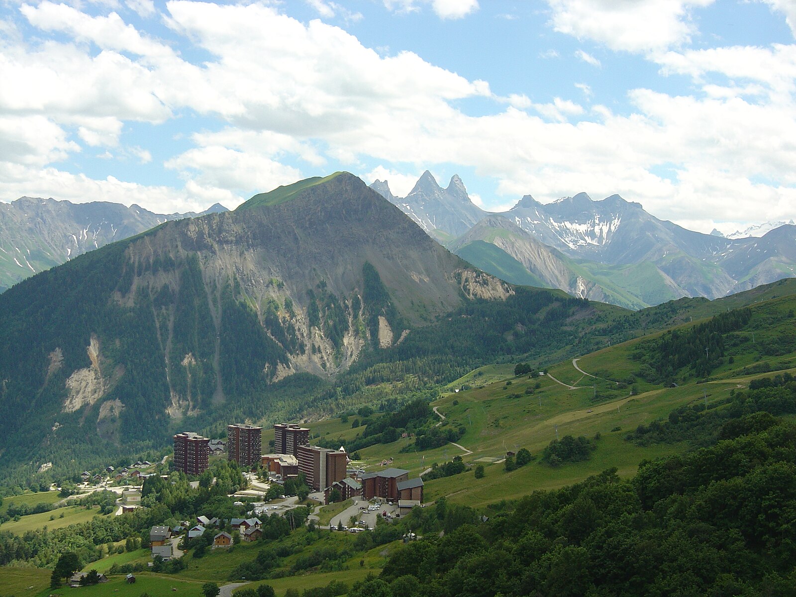 Le Corbier — Alpine village in France