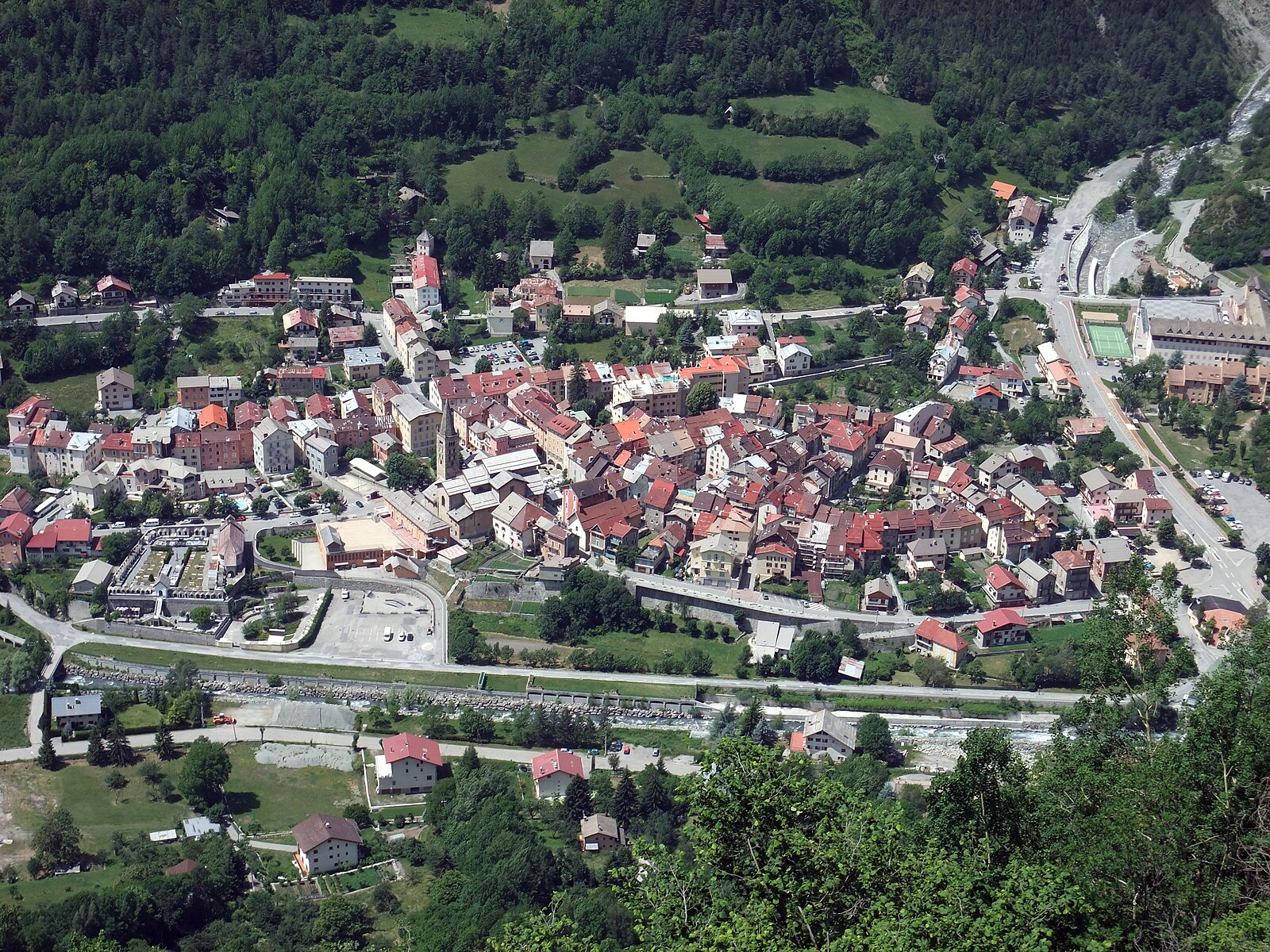 Auron-Saint-Etienne-de-Tinée ski area