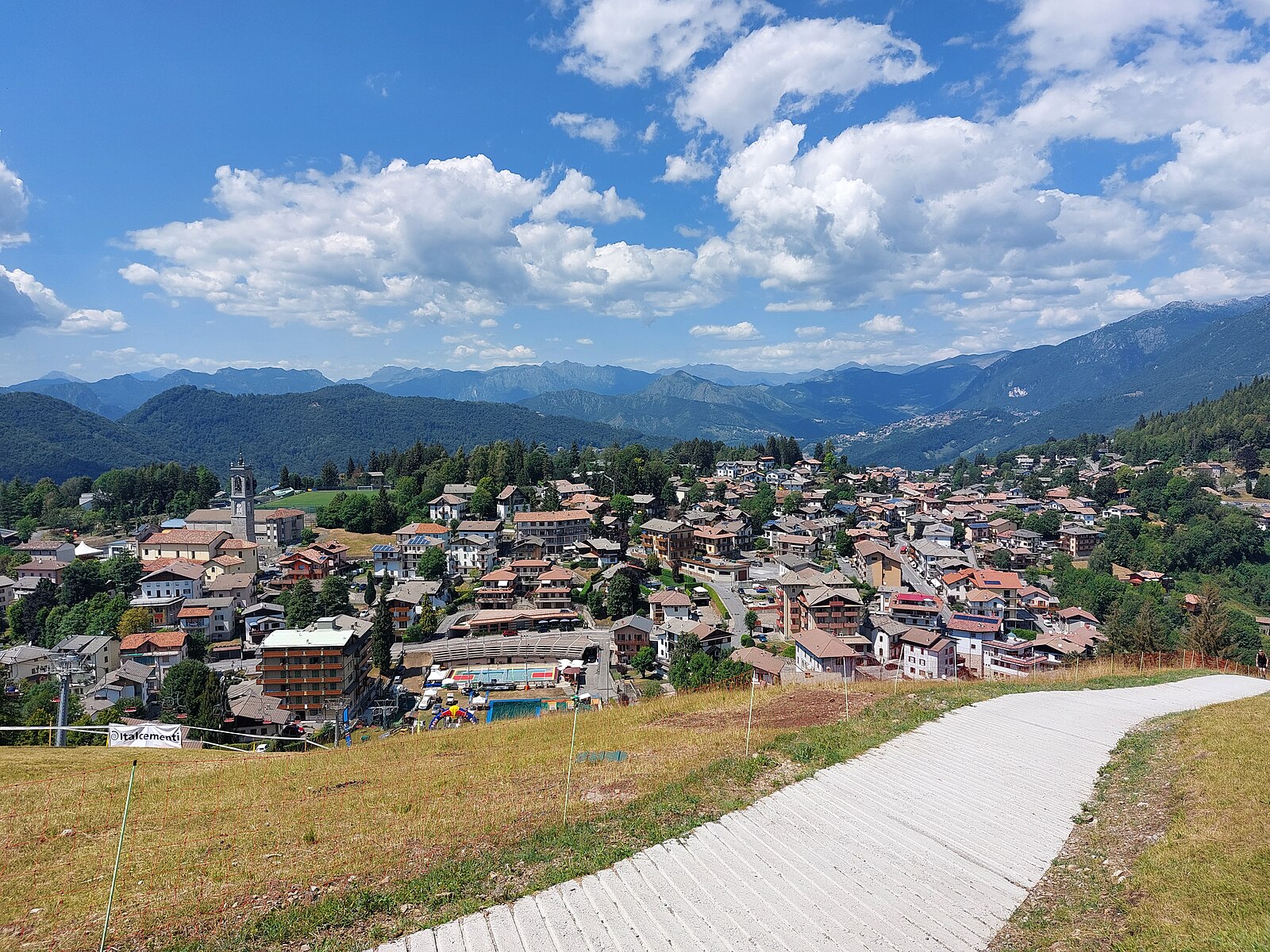 Monte Purito – Selvino — Alpine village in Italy