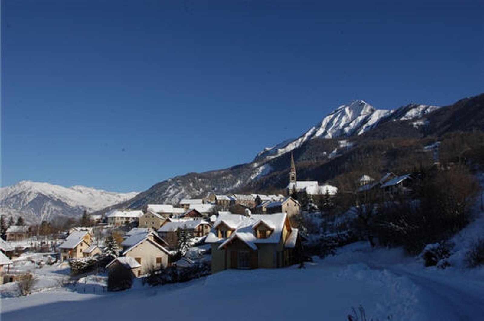 Saint-Léger-les-Mélèzes — Alpine village in France
